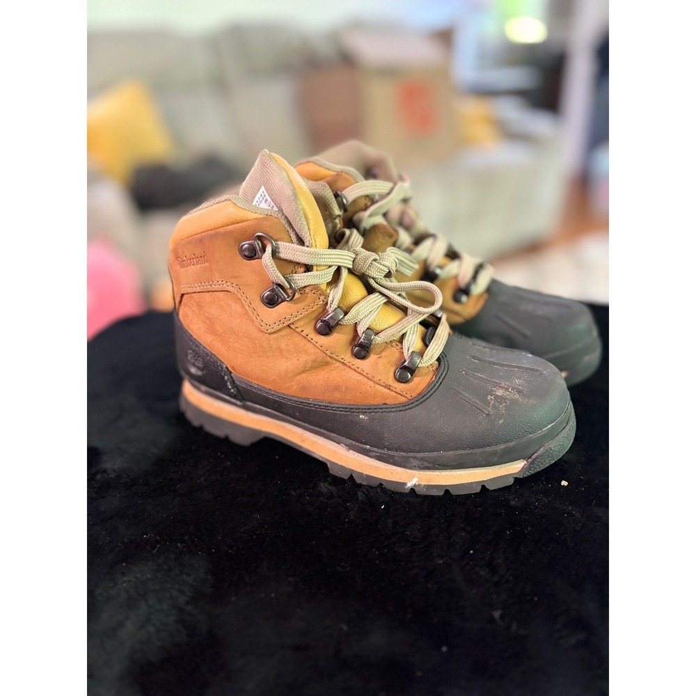 Timberland Boys Duck Boots Wheat Black Leather Winter Hiking Boots Size 4 A1LVW